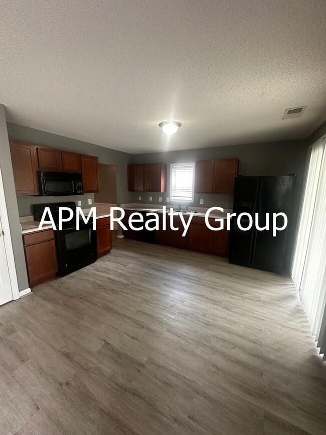 Photo - Clemson Road Convenient 4 Bedroom