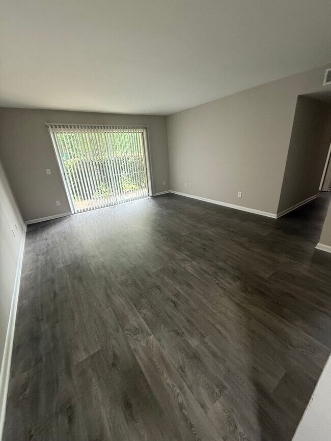 220 Orchard Trace Ln Unidad 2