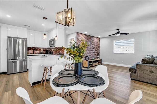 Photo - 6711 S Cortez Ave