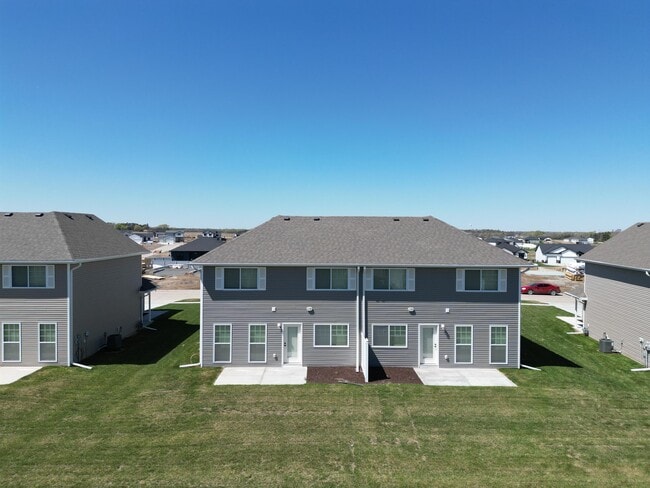 Photo - 9216 Peregrine Rd