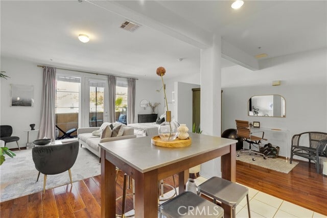 Building Photo - 360 W Ave 26 Unit 323 Rental