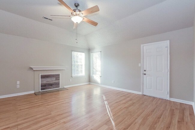 Photo - 14002 Whitehurst Cir SW