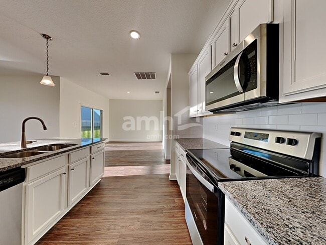 Photo - 46 Olivewood Pl