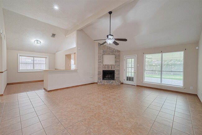 Photo - 6907 Yardley Dr