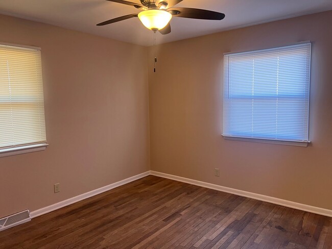 Photo - 5079 Byers Rd