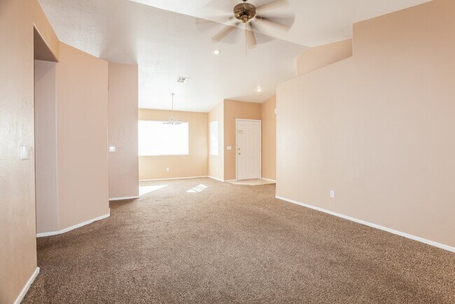 Photo - 7260 Golden Star Ave