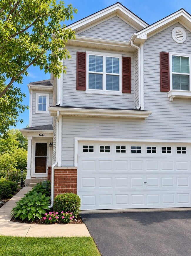 646 Grand Canyon Cir