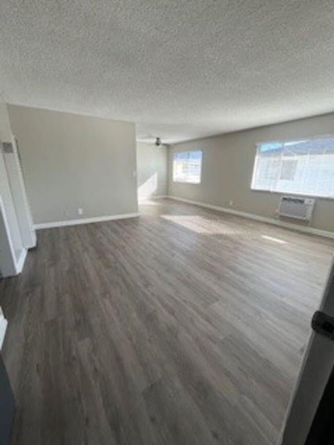 951 Springfield St Unidad D