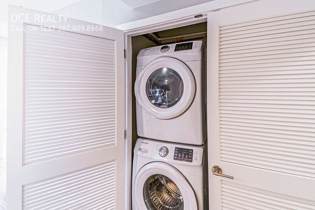 Photo - 1607 Catharine St Unit 2B