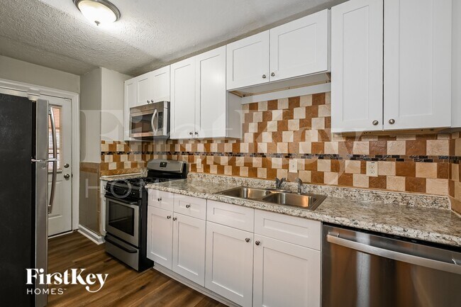 Photo - 1506 Spender Dr