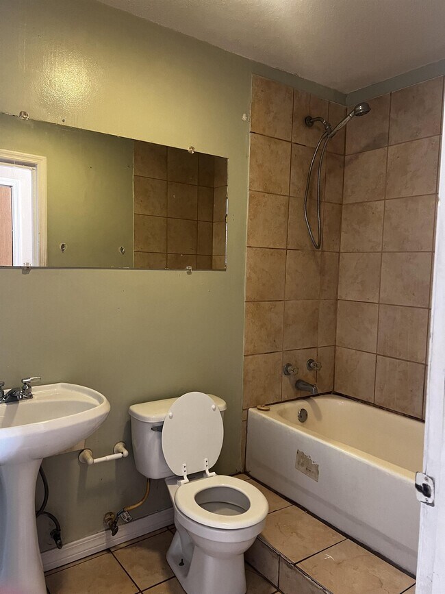 Photo - 2207 20th Ave Unit C