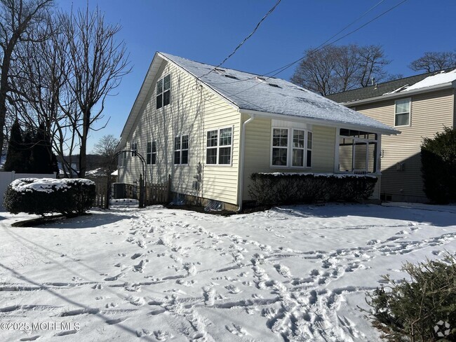 Building Photo - 97 E Garfield Ave Rental