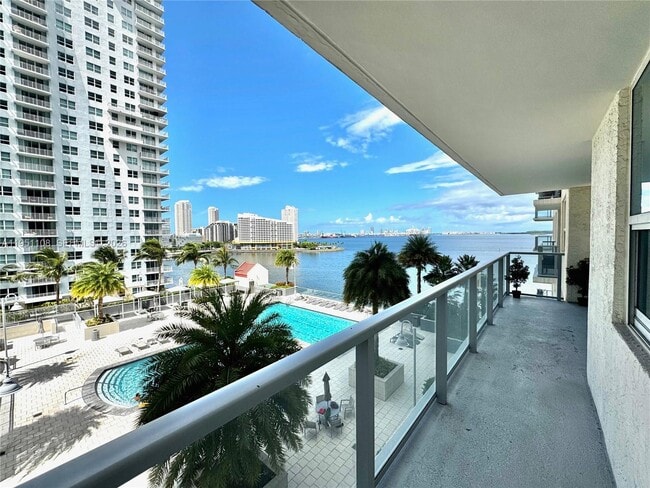 Photo - 1155 Brickell Bay Dr Unit 906