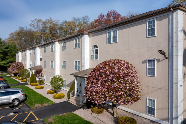 300-700 - Kirkbrae Glen Apartments