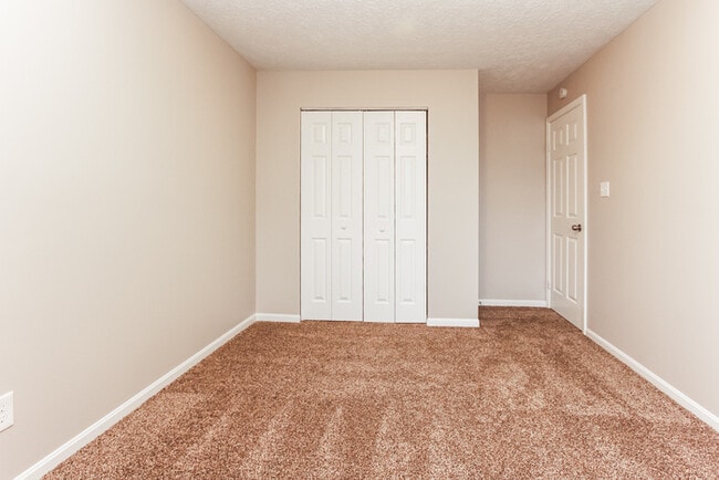 Photo - 4132 Luxembourg Cir E