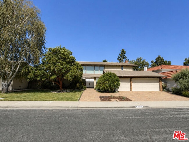 Photo - 1615 Wellington Pl