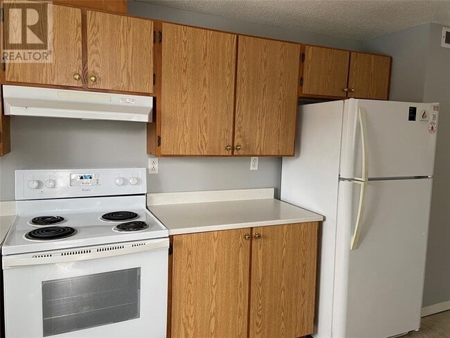 Photo - 6 Edgecombe Dr