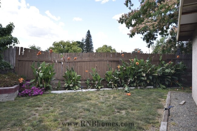 Photo - 7230 Castilian Ct