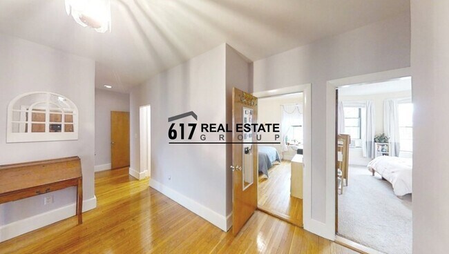 Photo - 39 St Paul St Unit 2