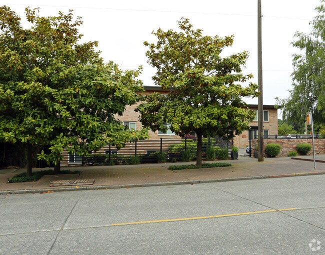 Photo - Promenade at the Park