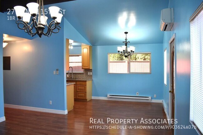 Photo - 2715 NE 115th St