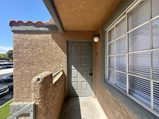 Photo - Charleston & Decatur