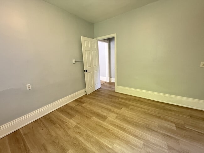 Photo - 77 Murray St