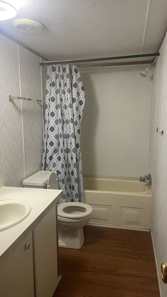 Photo - 1518 Lee County Rd 270