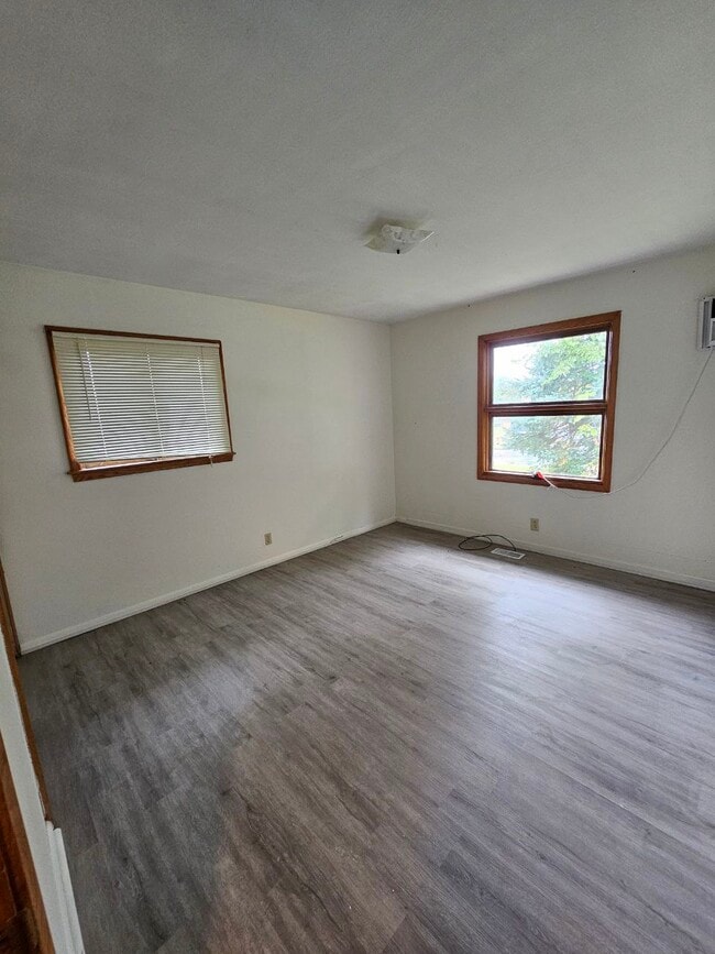 Photo - 130 E Pomeroy St