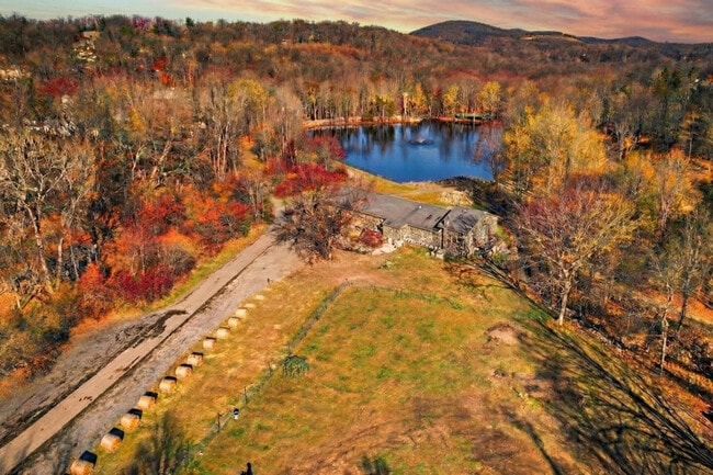 Photo - 443 Clove Rd Unidad ID1366356P