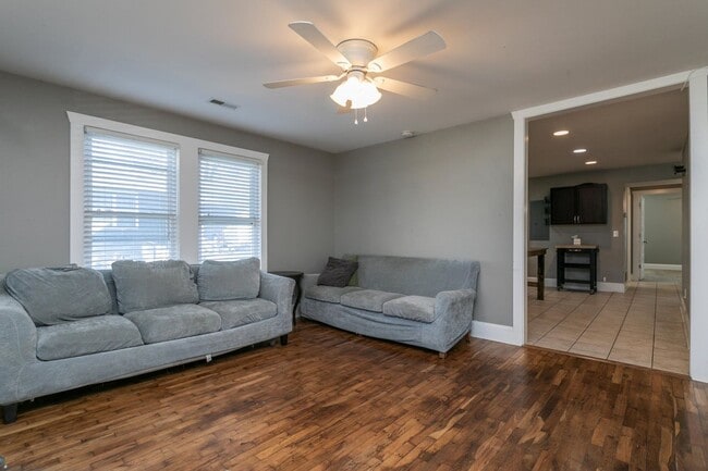 Photo - Close to everything downtown!