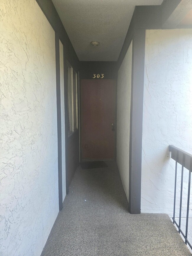 Photo - 3150 Lakeside Dr Unit 303
