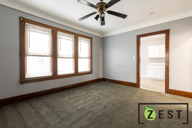 Photo - 4391 Nottingham Rd Unit 4393 - Upper