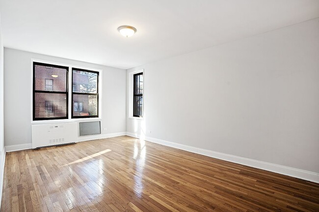Photo - 1818 Newkirk Ave
