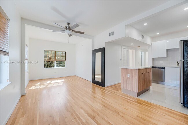 Photo - 750 Pennsylvania Ave Condo Unit 7