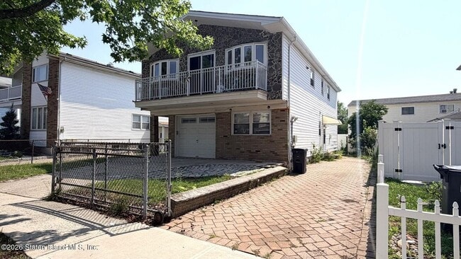 Building Photo - 79 Longdale St