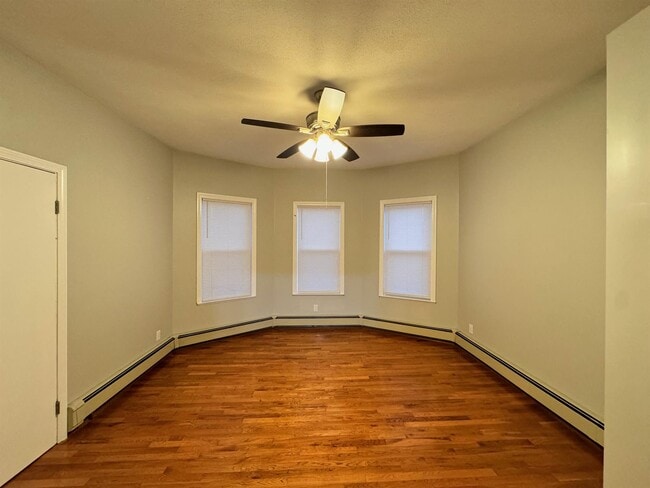 Photo - 10 Pearl St Unit 3