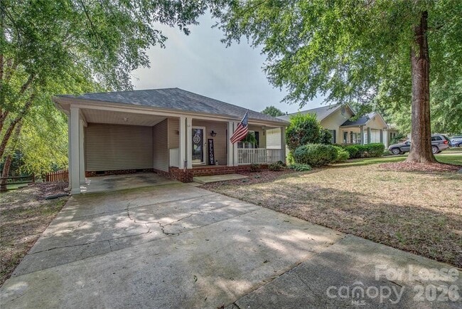 Photo - 121 Pratt St