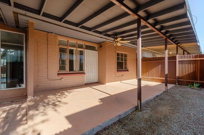 Photo - Private Home Steps away from U of A Campus!