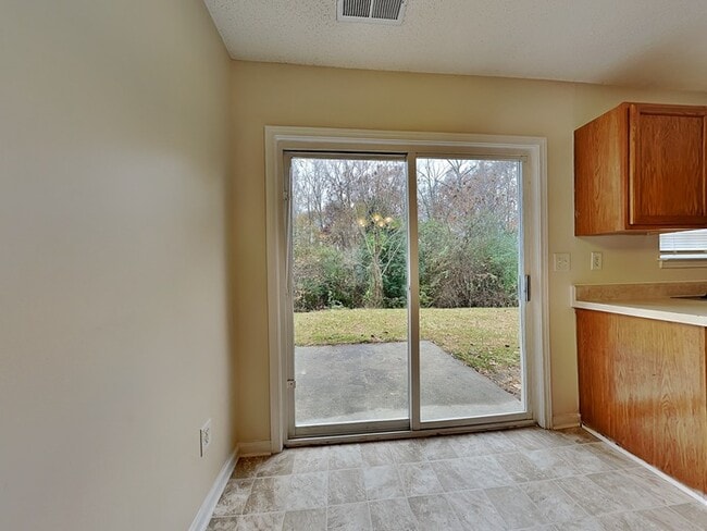 Photo - 2920 Westwinds Ct