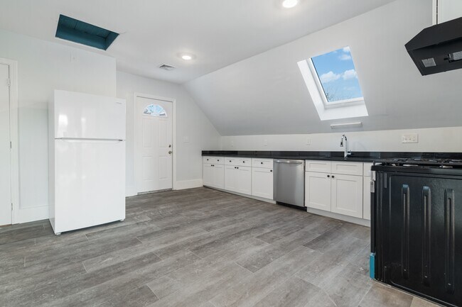 Photo - 108 Paul Gore St