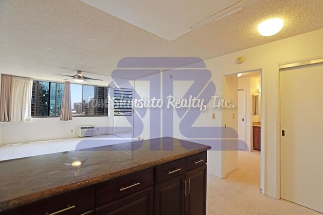 Photo - 1 Bedroom unit located in Kukui Plaza