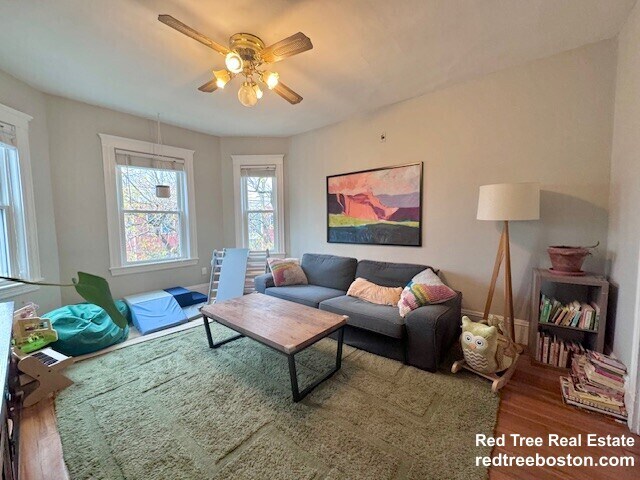 Photo - 66 Williams St