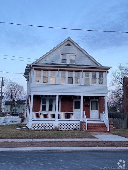 Building Photo - 3 Washington Ave Rental