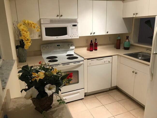 Photo - 8407 Bernwood Cove Loop Unit 510