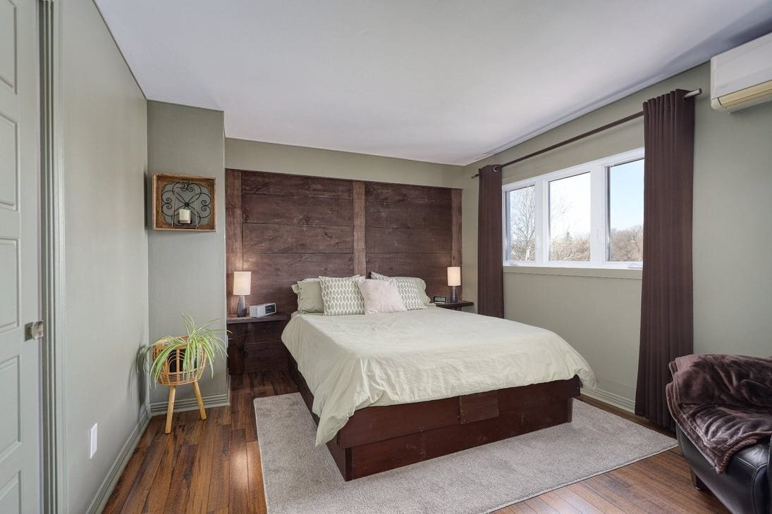 Photo - 6100 Woodlake Pkwy