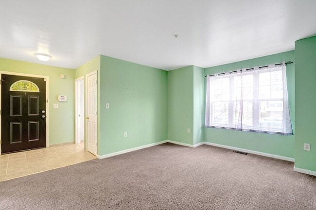 Photo - 1121 Varney St SE