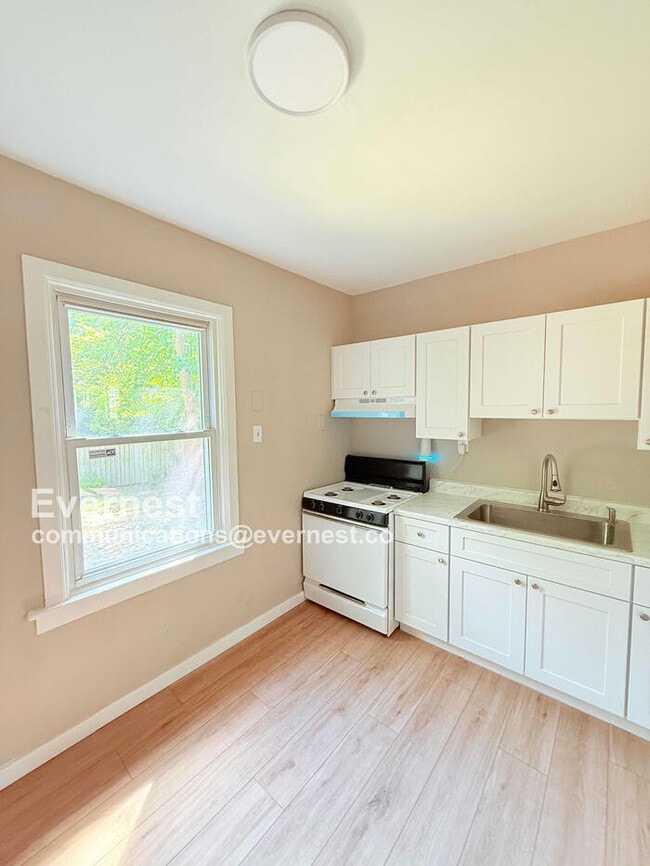 Photo - 14600 Lauder St