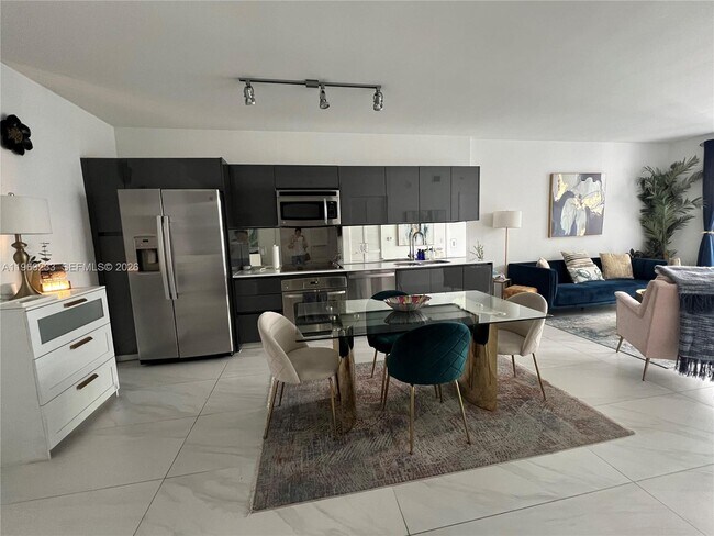 Photo - 31 SE 6th St Unit 1404