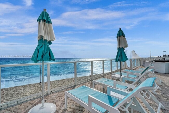 Building Photo - 3140 S Ocean Dr Unit 1102 Rental